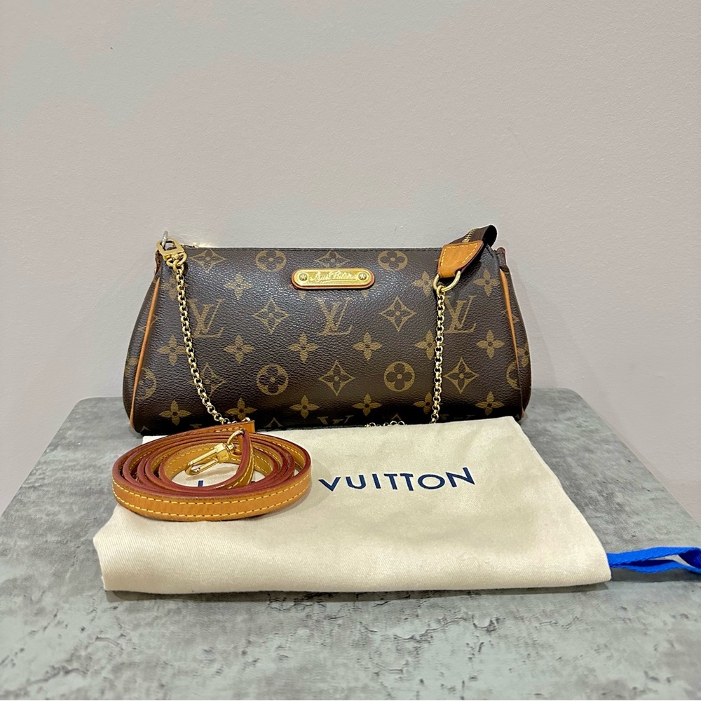 ❌SOLD❌ LV Eva Clutch